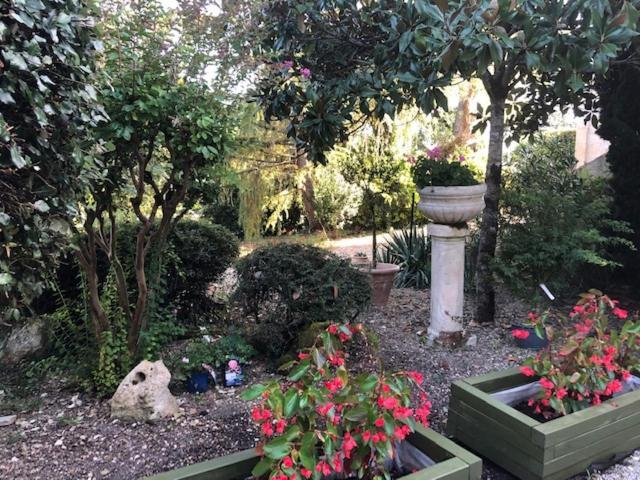 Caneres Bed & Breakfast Castelnau-dʼArbieu